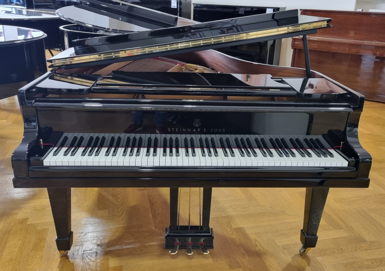 Steinway & Sons M-170 von 1927 in Zwart glimmend