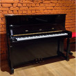 Yamaha P-121 HG von 2020 in Zwart glimmend