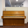 Grotrian-Steinweg 104 von 1971 in Eiken mat