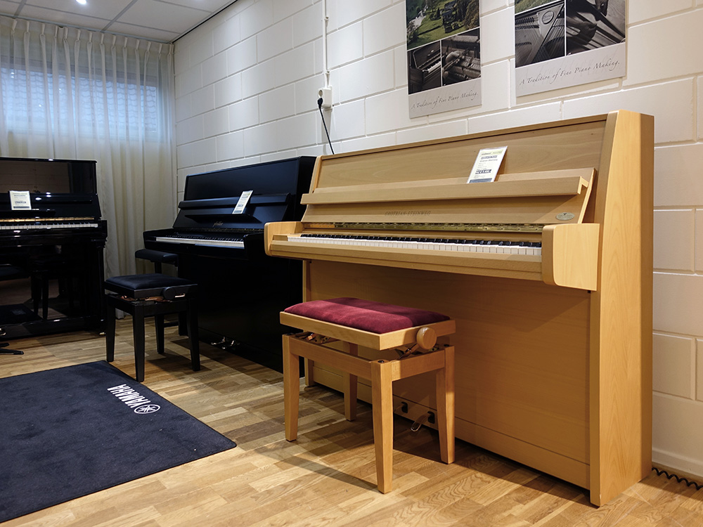 Grotrian-Steinweg Clou von 2000 in Beuken mat