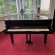 Yamaha C3 von 1975 in Zwart glimmend