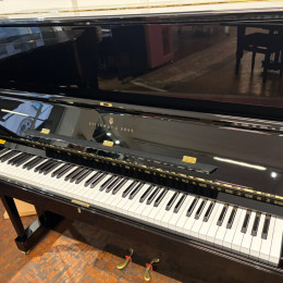 Steinway & Sons K-132 von 1988 in Zwart glimmend
