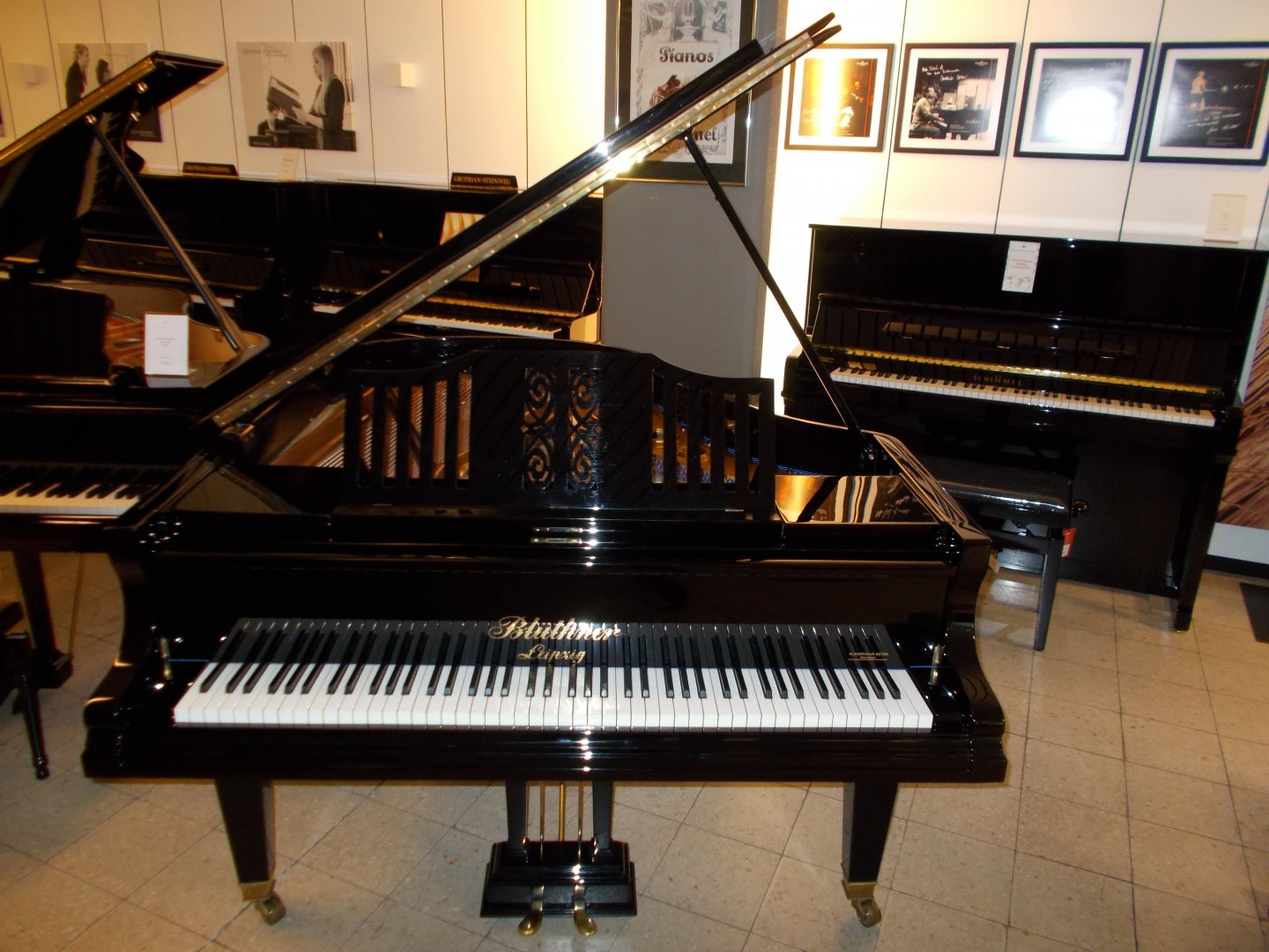 Blüthner 175 von 1923 in Zwart glimmend