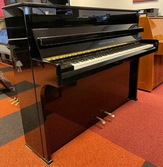 Grotrian-Steinweg Cristal von 2005 in Zwart glimmend