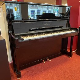Steinway & Sons K 132 von 1986 in Zwart glimmend