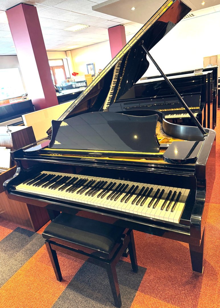 C. Bechstein L 167 von 1976 in Zwart glimmend