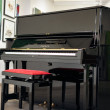 Yamaha U2 von 1974 in Zwart glimmend