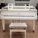 Feurich Dynamic II von 2018 in Wit glimmend