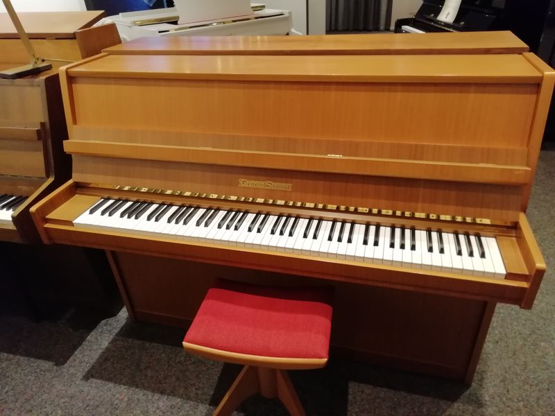 Grotrian-Steinweg 110 von 1972 in Kersen mat