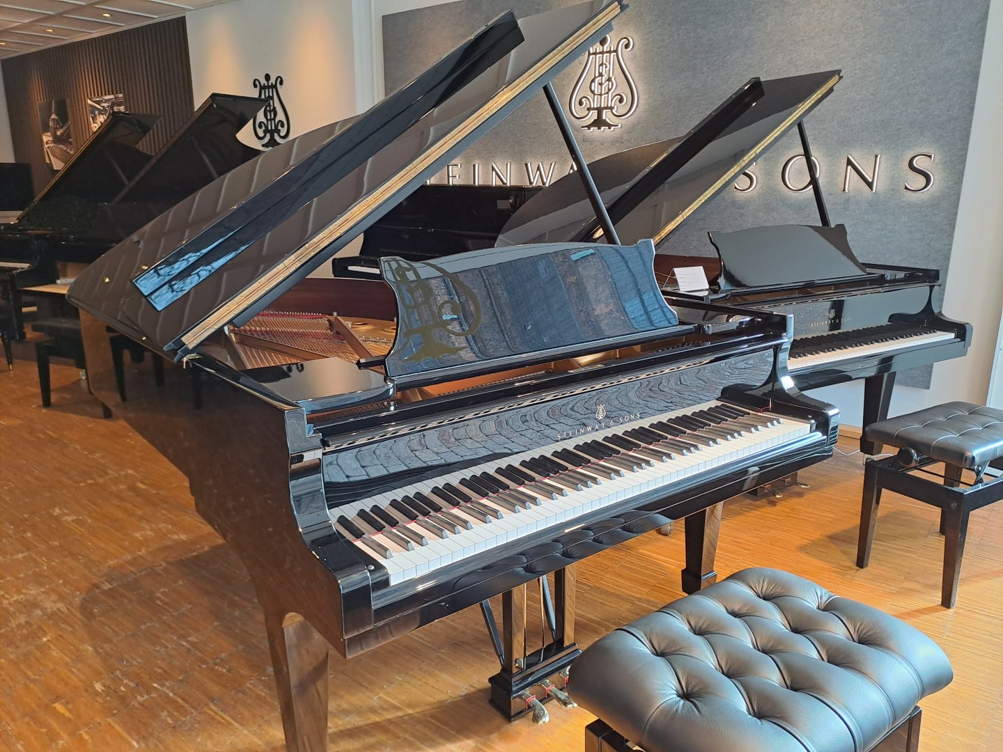 Steinway & Sons A-188 von 1985 in Zwart glimmend